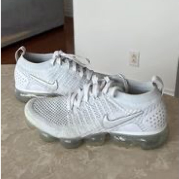 Nike Air VaporMax Flyknit 8W - Picture 1 of 4